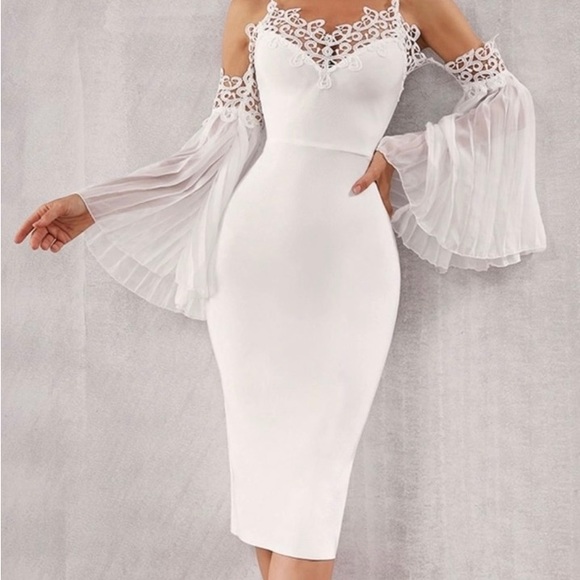 Beautiful white midi dress with lace sleeve by Venus size Large US - Picture 4 of 7